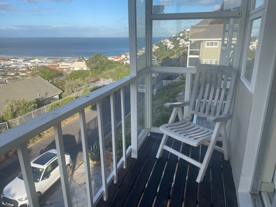 To Let 1 Bedroom Property for Rent in Fish Hoek Western Cape